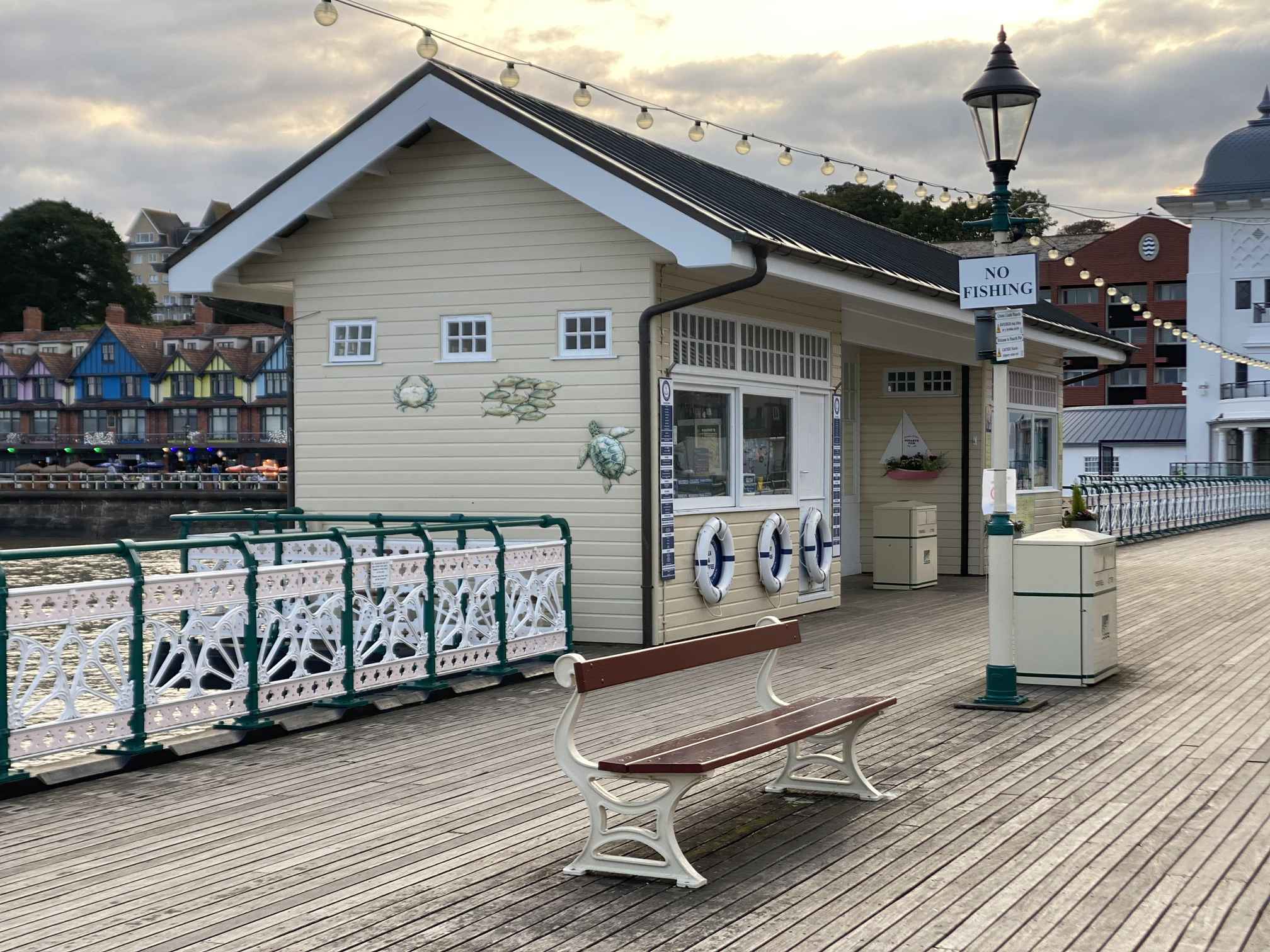 Penarth Pier Food and Bevarage Shop Photo